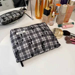 Large capacity plaid lace cosmetic bag retro minimalist women portable makeup pouch organizer