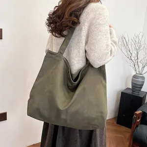 Casual canvas tote bag for women, large capacity shoulder bag in green for daily use.