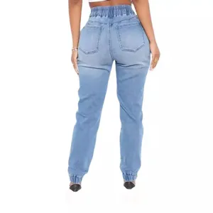 Heller, taillenhoher Damen Denim Jogger Jeans mit elastischem Bund für lässigen Streetstyle.
