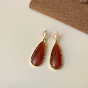 Französische Vintage braune Tropfen-Ohrringe mit kleinen Perlen-Ohrsteckern schickem Schmuck