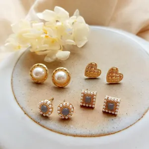 Set orecchini a lobo perle cristallo placcato oro 14k stile vintage francese chic da donna.