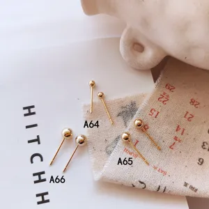 Minimale goldene Kugel-Ohrstecker, kleine runde Metallohrringe für Damen, eleganter Modeschmuck.