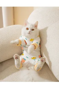 Cute quilted cat jumpsuit with tulip strawberry print, warm belly protection winter pet clothes.