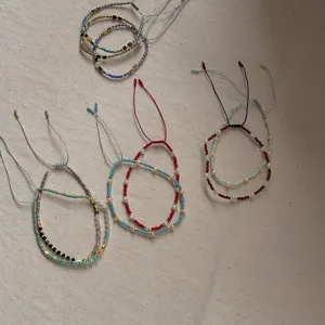 Minimalistisches japanisches Perlen und Naturstein verstellbares Armband Set für Frauen Alltag