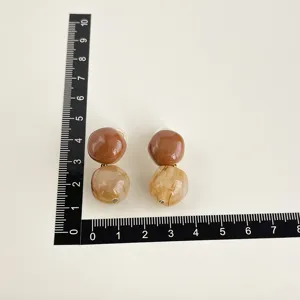 Doppelkugel Clip Ohrringe Harz minimalistisches Design schmerzfrei Alltag Schmuck Details