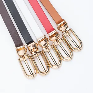 Ceinture Fine en Cuir PU Minimaliste pour Femme Ceinture Fine Polyvalente pour Robe avec Boucle Ardillon en Métal Doré Accessoire Élégant