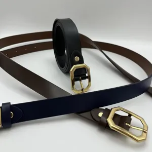 Cintura donna moda casual con fibbia esagonale dorata versatile in ecopelle
