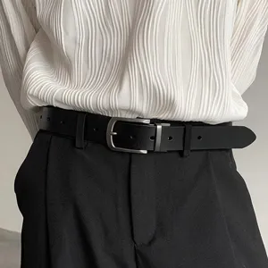 Classic men's leather belt with stylish metal pin buckle, versatile everyday waist accessory.