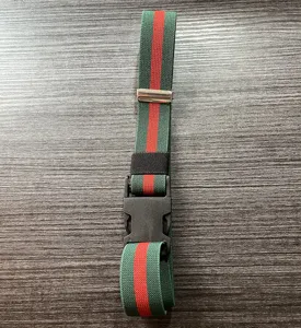 Ceinture élastique extensible pour femme avec boucle, idéale pour jeans et tenues.