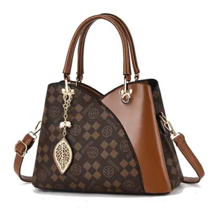 Bolso de mano marrón a cuadros para mujer elegante bolso de hombro con colgante de hoja dorada.