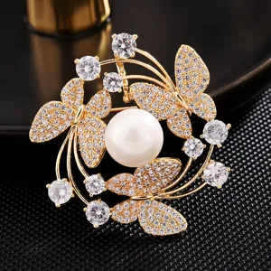 Copper Micro-inlaid Zircon Artificial Pearl Butterfly Brooch Elegant Round Flower Badge Fashion Jewelry