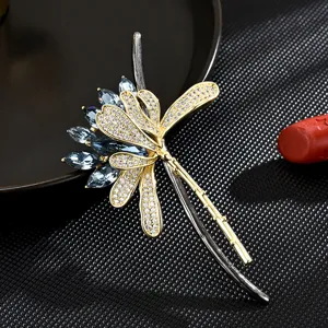 Luz Lujo Avanzado Cristal Loto Broche Minimalista Gama Alta Comercio Exterior Broche Moda Hombres Mujeres Ropa Accesorios