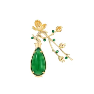 Exquisite Chinese style green chalcedony plum blossom vase brooch, elegant gold-plated jewelry accessory.