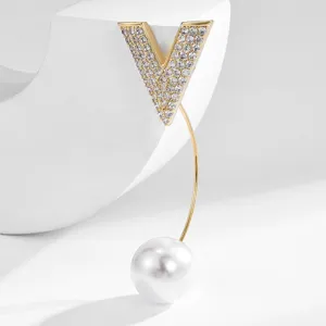 Elegante V-vormige strass broche met parelhangertje, chique anti-exposure corsage speld.