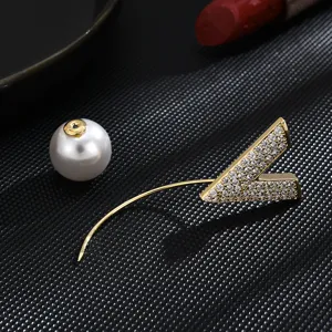 Koreaanse stijl micro-set zirkoon V-vormige broche anti-verblinding pin parel corsage mode