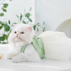 Vestido de verano para mascotas con tirante verde y falda de tul blanco, ropa de gato.