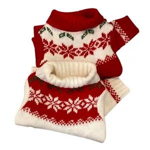 Simpatico maglione natalizio per animali, cani e gatti, collo alto in morbido filato.