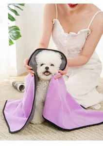 Asciugamano per cani super assorbente ad asciugatura rapida in microfibra per animali domestici.