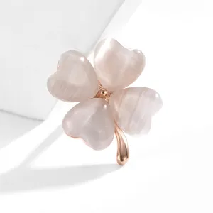 Cat's eye four-leaf clover brooch pin sweet cute Japanese style lapel pin jewelry accessory