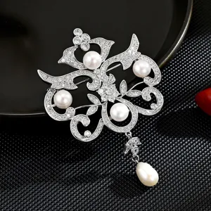 Vintage Palace Tassel Brooch Luxury Freshwater Pearl Zirconia Brooch Pin Elegant Fashion Jewelry Gift For Women