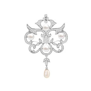 European retro court style luxury pearl brooch, elegant rhinestone inlaid silver pin main view.