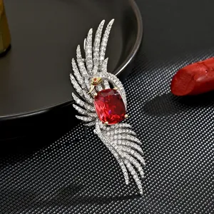 Spilla Uccello Fenice di Lusso Rame Zircone Gemma Rossa Elegante Spilla con Strass Spilla Accessori di Gioielli di Moda per Donne