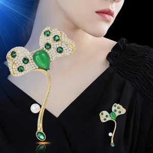 Elegant green stone pearl brooch luxurious gold plated lapel pin for women coat suit accessories