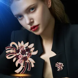 Elegant rose gold plated crystal flower brooch pin for women winter coat luxury jewelry accessory