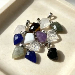 Natural stone faceted arrow pendant crystal rough stone DIY jewelry accessories.