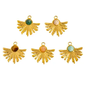 Pendentifs soleil en pierre naturelle finition dorée, breloques style bohème.
