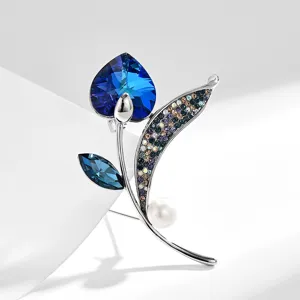 Exquisite Austrian blue crystal heart tulip brooch, elegant floral corsage for women's wear.