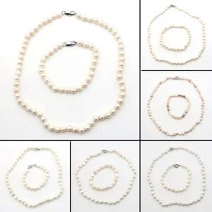 Set di Collana e Bracciale in Perle d'Acqua Dolce Naturali Catena Clavicola Perla di Riso Barocca Gioielli di Moda Regalo per Donne
