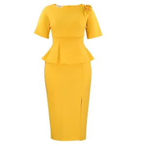 Design dettagliato di un abito longuette giallo a maniche corte con peplo e spacco