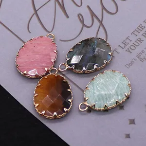 Natürlicher Stein ovaler facettierter Anhänger vergoldete Krallenfassung DIY Schmuck