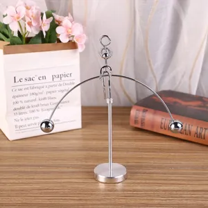 Metalen balans speelgoed voor bureau decoratie fysica wetenschap gadget prachtig kado