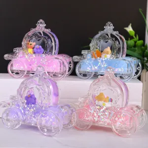 Transparant vloeibaar koets speelgoed glitter zand fles schattige plastic decoratie cadeau.