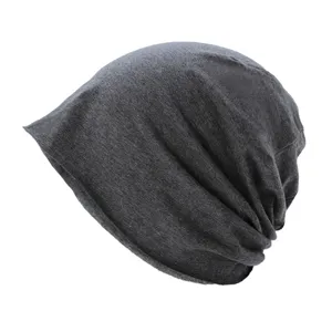 Bonnet slouchy respirant en coton confortable pour femmes, chapeau de sommeil d'été léger.