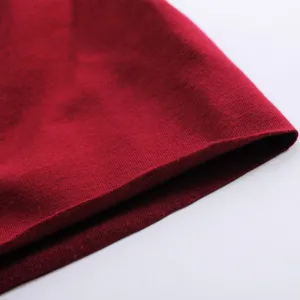 Detail de texture de tissu en coton fin du bonnet de sommeil d'ete respirant.