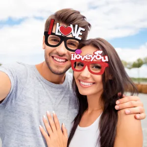 Valentin Party Brille Neuheit Herz Liebe Foto Requisiten fuer perfekte Hochzeitsfeier