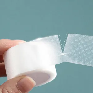 Transparante anti-wrijving hielbandrol voor schoenen, ademend micro-porie ontwerp.
