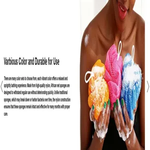 Esponjas de baño de malla coloridas y esponjas africanas para el cuidado corporal diario.