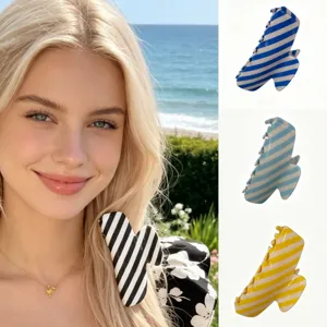Snoepgekleurde Gestreepte Haarklem Kunststof Haaienclip Mode Veelzijdige Haarstyling Accessoires Voor Vrouwen Meisjes Dagelijks