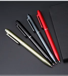 Set di penne a sfera a scatto in metallo in quattro colori, ideali per regali aziendali top.