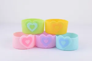 Colorful silicone cup protective sleeve with cute layered heart design for daily use