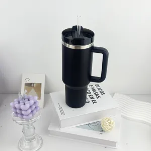 Details of the 40oz stainless steel insulated tumbler with handle and straw for daily use.