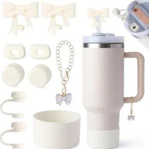 Ensemble d'accessoires de tasse 10 pièces avec jolies housses de paille à nœud et protection.