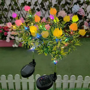 Solar LED Blumen Gartenlicht Details zeigen die leuchtende Dekoration und das Solarpanel.