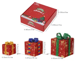 Detailansicht des Weihnachts LED beleuchteten Geschenkbox-Sets mit Maßen, rotem Glitzer Hirsch.