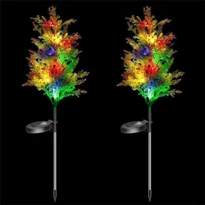 Éclairage solaire de jardin LED arbre de Noël paysage cour décoration détail vue.