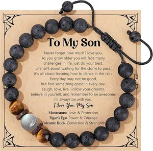 Naturstein Perlenarmband fuer Sohn mit Inspirationskarte, ideales Vatertagsgeschenk.